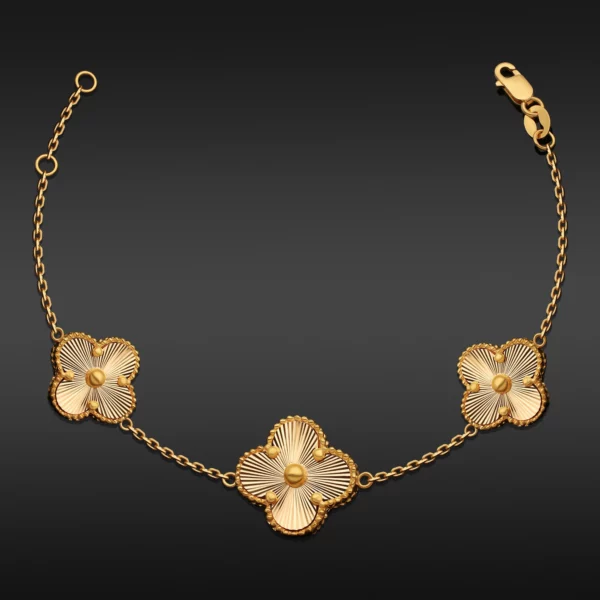 22K Gold Alternating Clover Bracelet - 3 Motifs (11.10G)