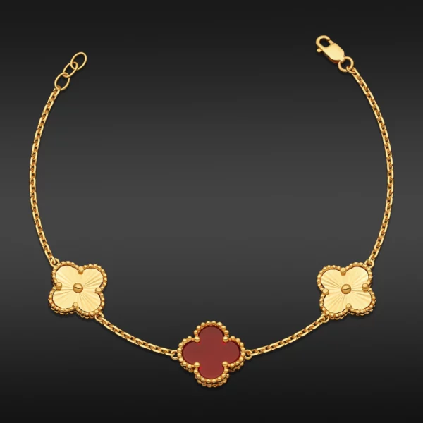 22K Gold Classic/Carnelian Clover Bracelet - 3 Motifs (9.00G)