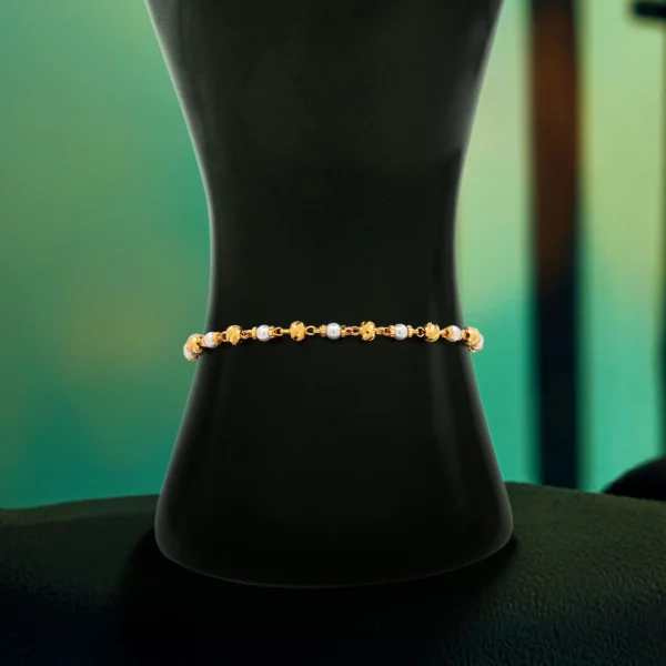 AU人気◆Murkani◆ボヘミアンフラワーネックレス/ゴールド Murkani | Floral Necklace - 18kt Yellow Gold Plate | Zabecca